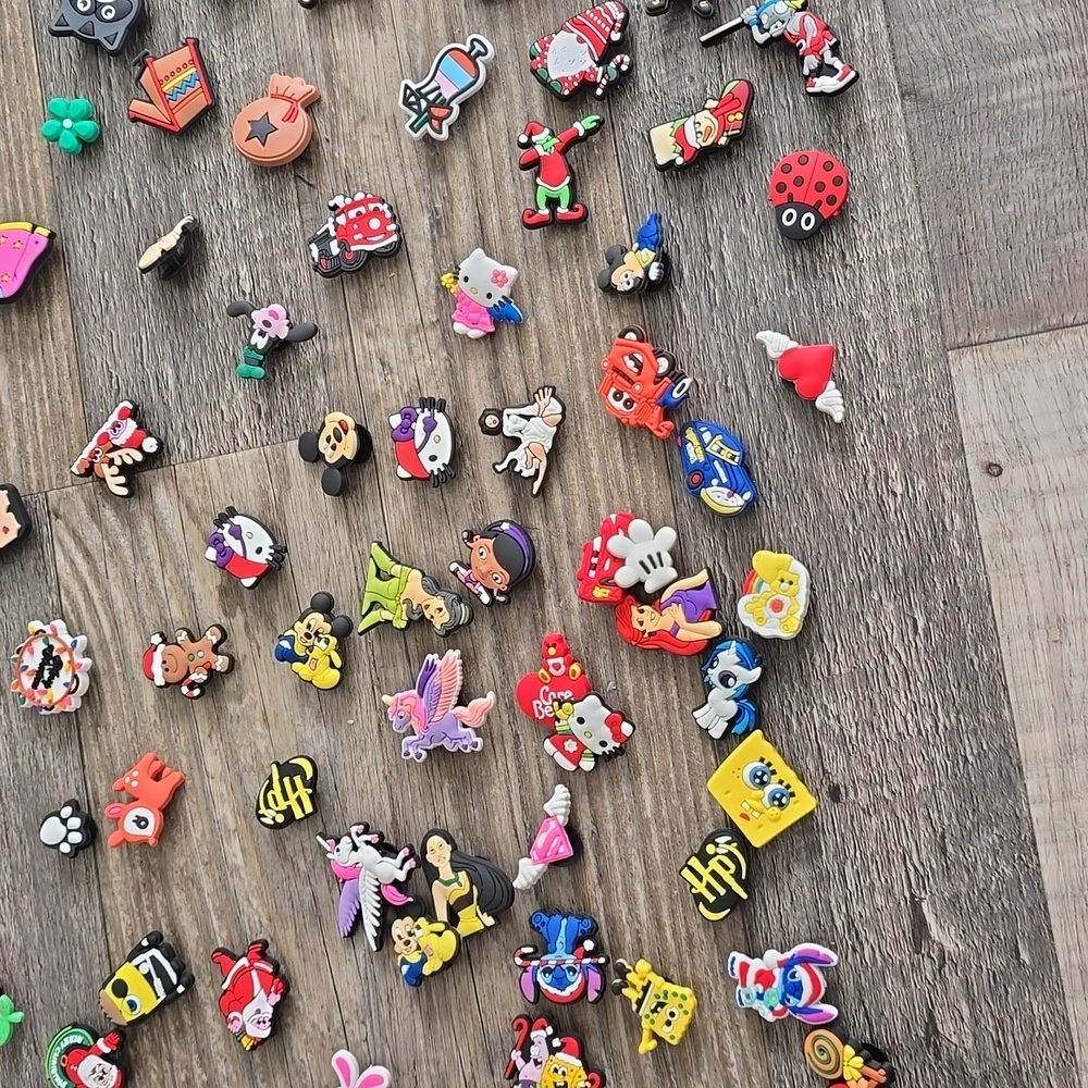 Over 50 Shoe Charms - Picture 4 of 6